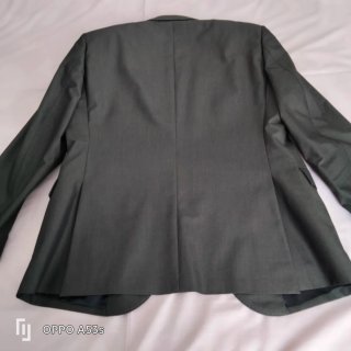 Traje ceremonia Corneliani gris verdoso.