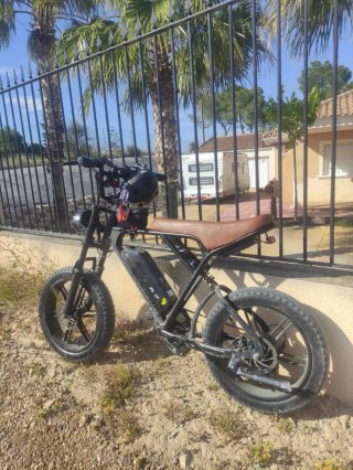 Bicicleta Eléctrica Fat Bike Negra