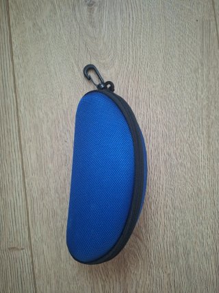 Gafas de sol para niños negras y azules