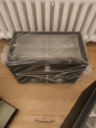 Portaoggetti per orologi e occhiali