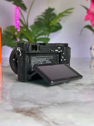 Sony A6300 + Objetivo