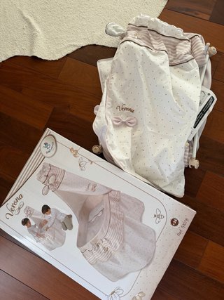 Moisés DeCuevas Verona Muñeca