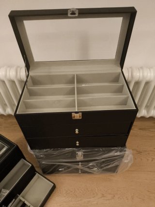 Portaoggetti nero e beige