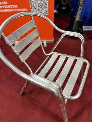 Sillas de aluminio plateadas y blancas Pack de 15