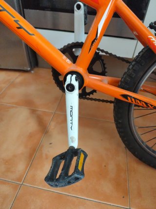 Bicicleta BMX Monty Naranja