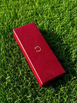 Estuche Omega Retro