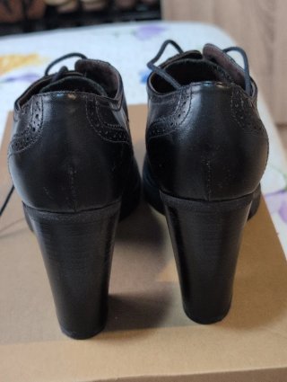 Botines de tacón negros, puestos 1 vez