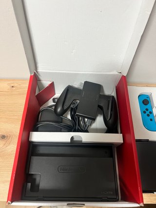 Nintendo Switch OLED - Edizione rossa e blu