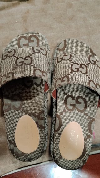 Sandalias Gucci Maxi GG con plataforma