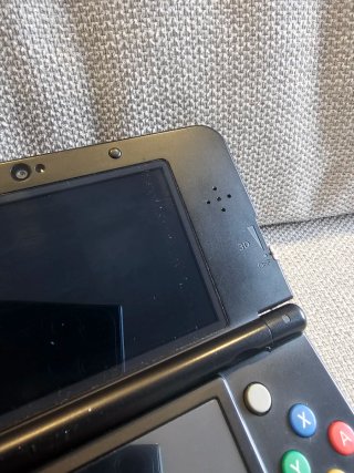 New Nintendo 3DS Nera con caricatore