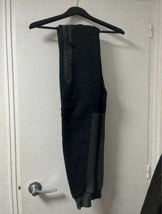 Conjunto Nike Tech Fleece Negro/Gris
