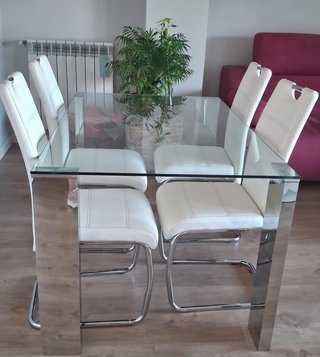 Mesa de comedor cristal y metal
