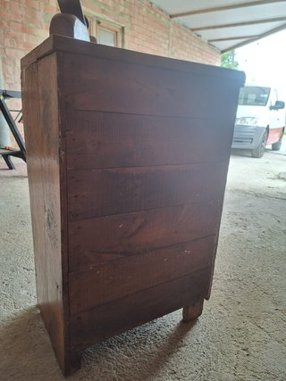Cajonera antigua de madera con 12 cajones