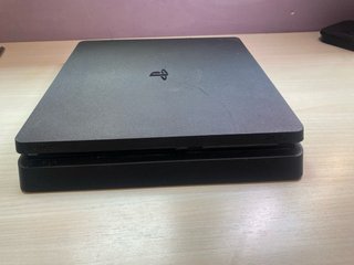 PS4 Slim 1TB Negra
