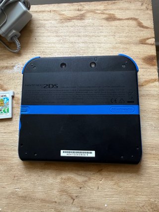 Nintendo 2DS Negra + Juego Animal Crossing