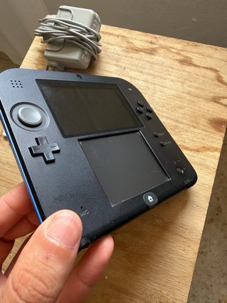 Nintendo 2DS Negra + Juego Animal Crossing