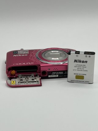 Nikon COOLPIX S3500 Pink 20.1MP Compact Digital