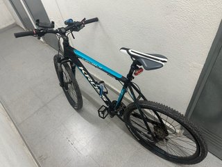 Bicicleta Montagna KROSS LVL 3 26"