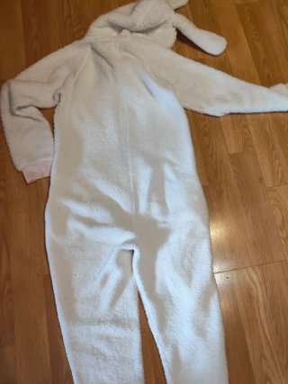 Pijama entero de conejo blanco y rosa