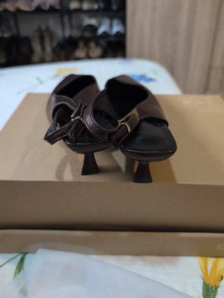 Zapatillas estilete bajo marrón