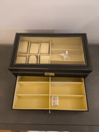 Portaoggetti in pelle con cassetto