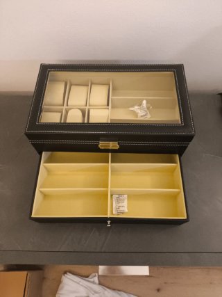Portaoggetti in pelle con cassetto