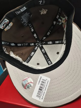 Gorra New Era 59FIFTY Marrón Mariposa Talla7.1/2