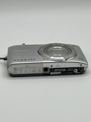 Nikon Coolpix S3500 20.1 MP Working Camera