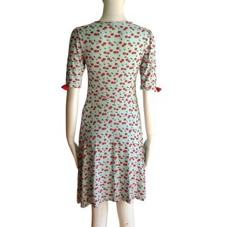 Vestido cerezas "Sourpuss".