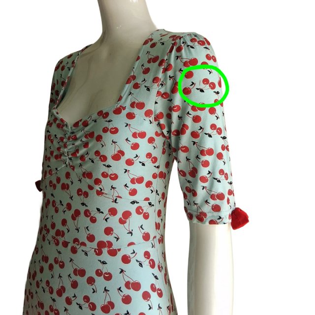 Vestido cerezas "Sourpuss".