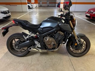 Honda CB650R Gris y Dorado