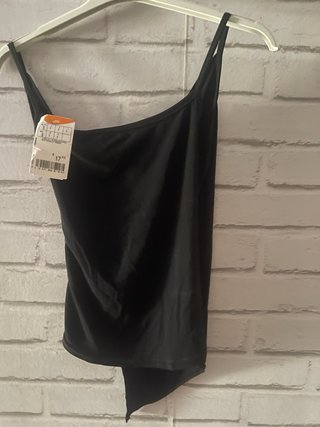 Top negro drapeado con pedrería Talla S