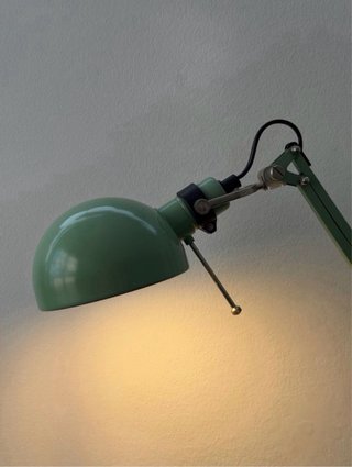 Lámpara flexo verde metal