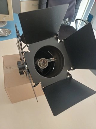 Faretto stile cinema nero