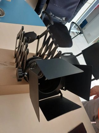 Faretto stile cinema nero