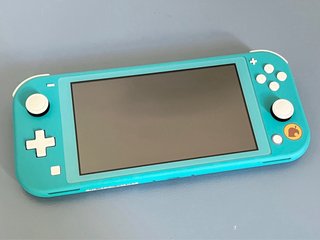 Nintendo Switch Lite Edición Animal Crossing