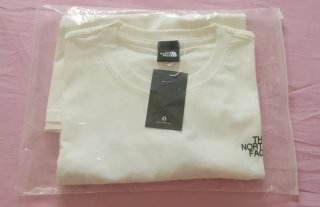 Camiseta The North Face Blanca