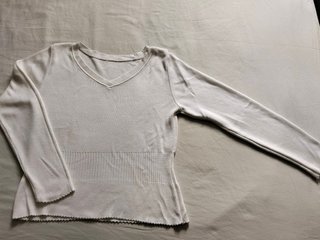 3 jerséis: rayas, blanco y marrón