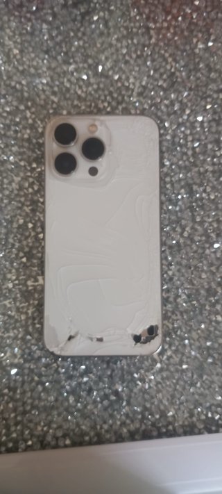iPhone 13 pro practicamente nuevo