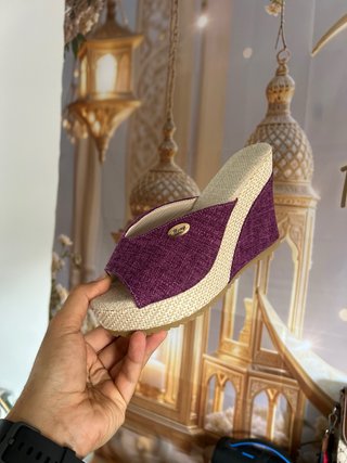 Zapatillas cuña Hana moradas y beige