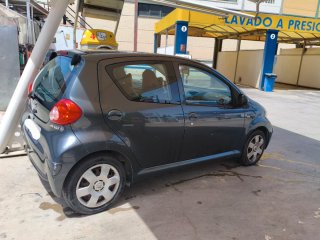Toyota Aygo 1.0 Gasolina 2008 · 90.000 km