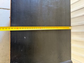 Comodino orientale in legno