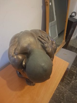 Escultura Bronce Hombre Sentado