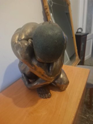 Escultura Bronce Hombre Sentado
