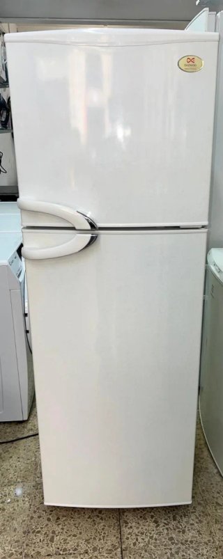 Nevera DAEWOO blanca A+