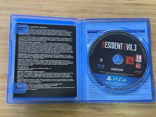 PS4 Slim + 2 Mandos, Juegos y extras