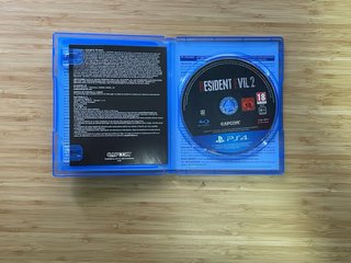 PS4 Slim + 2 Mandos, Juegos y extras