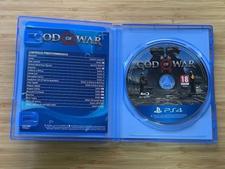 PS4 Slim + 2 Mandos, Juegos y extras