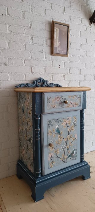 Mueble auxiliar/mesita noche vintage restaurado