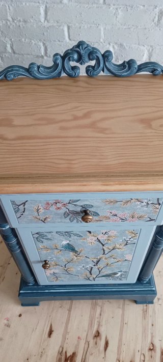 Mueble auxiliar/mesita noche vintage restaurado